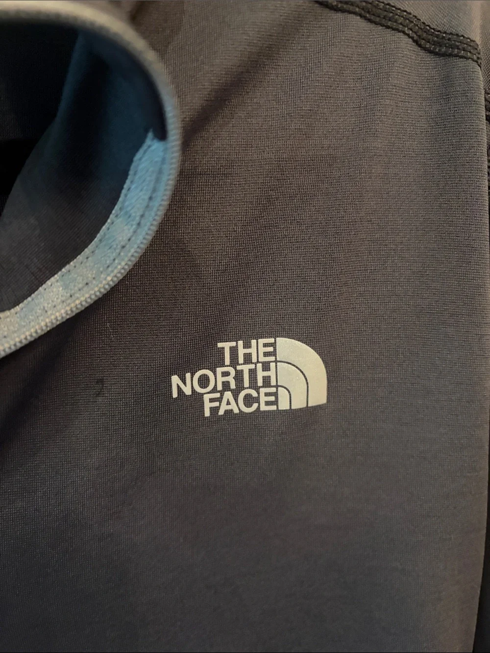 The North Face Men's Dark Gray & Light Gray Lightweight Quarter-Zip Pullover